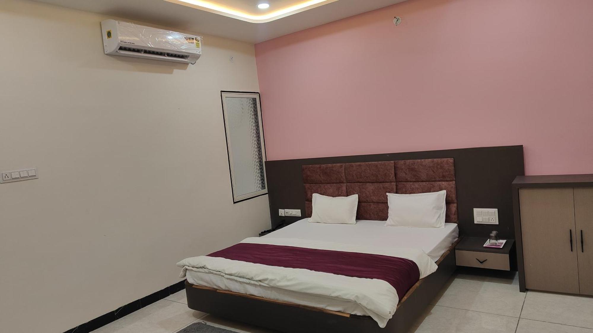 Yashomati Hotel Maheshwar Dış mekan fotoğraf