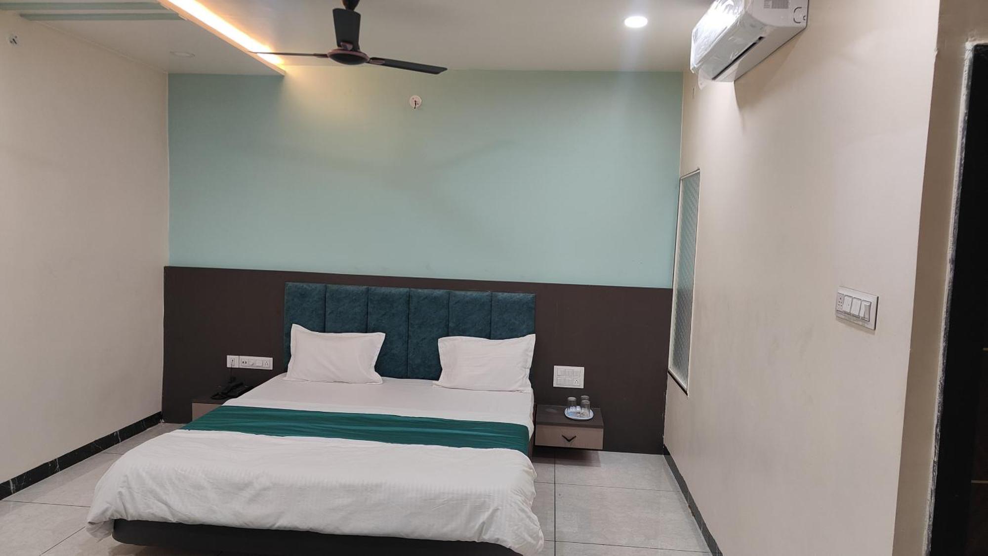 Yashomati Hotel Maheshwar Dış mekan fotoğraf