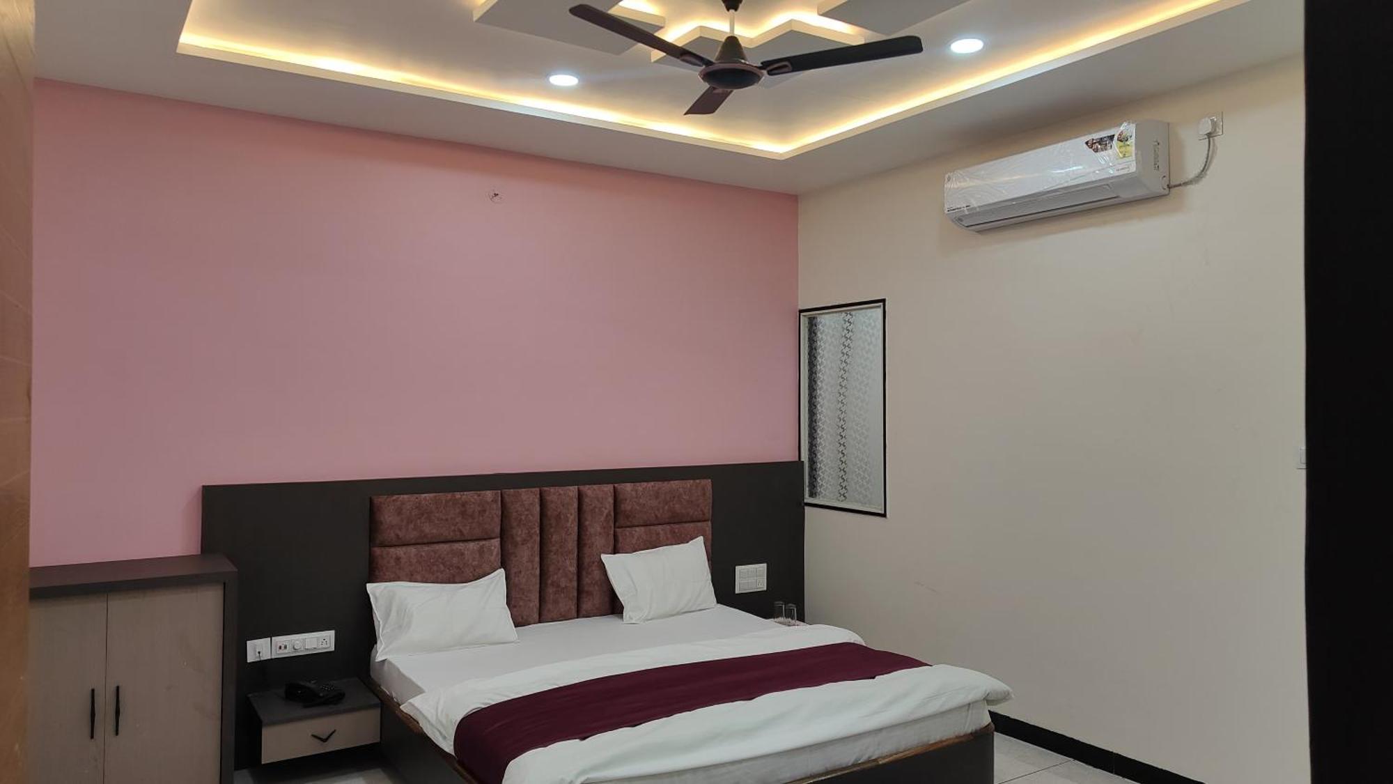 Yashomati Hotel Maheshwar Dış mekan fotoğraf